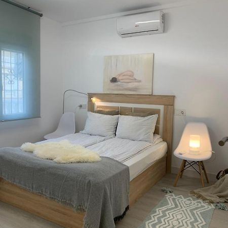 Holiday House Torrevieja Eksteriør billede