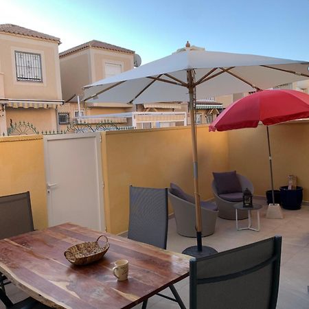 Holiday House Torrevieja Eksteriør billede
